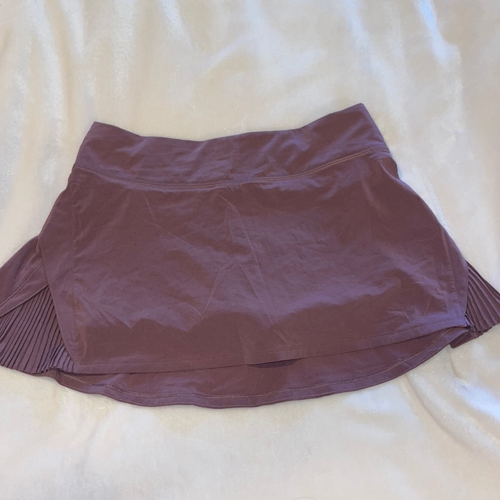 Lululemon “Play off the Pleats” athletic skirt with built in shorts